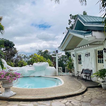 Loreland Farm Resort Antipolo Exteriér fotografie